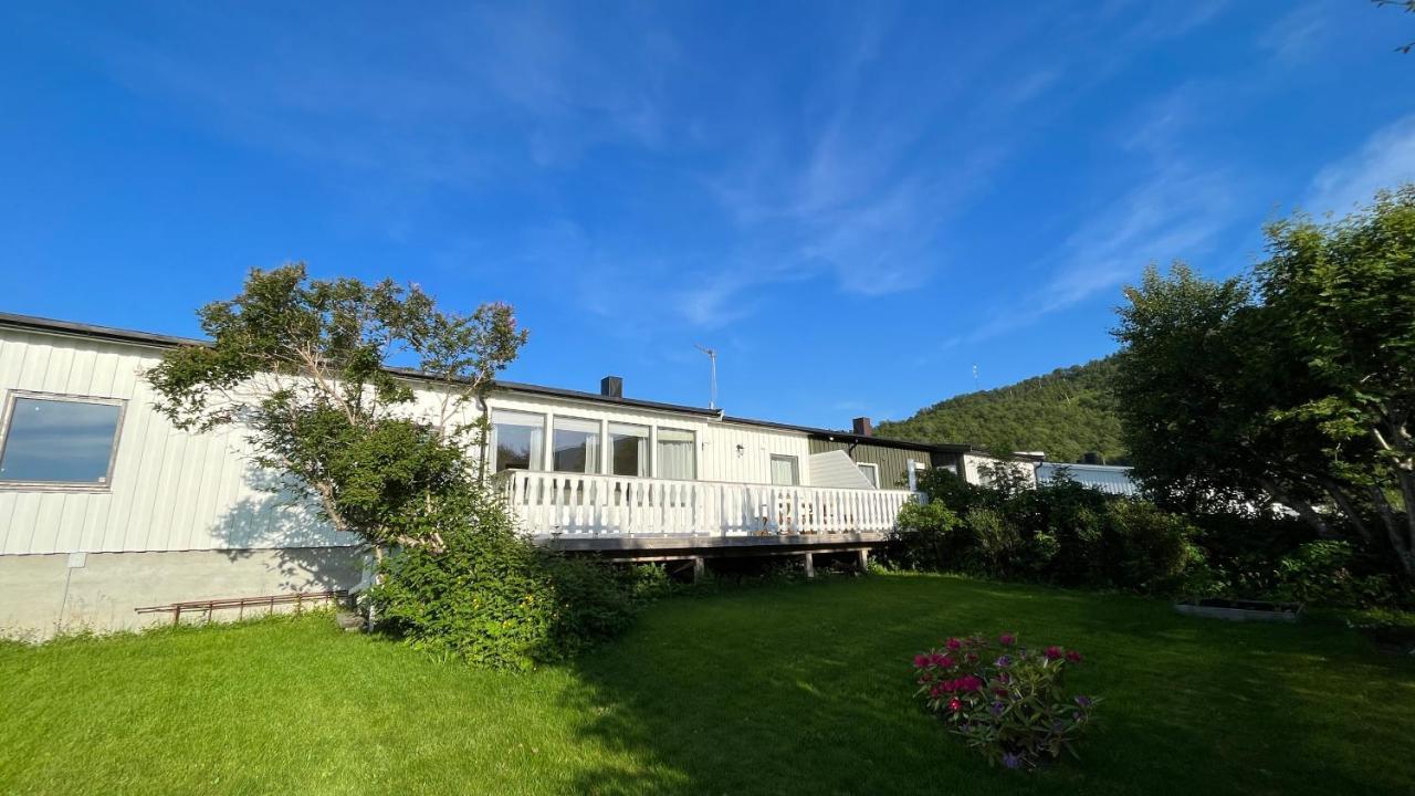 Koselig Hus Til Leie Pa Stokmarknes I Vesteralen Lägenhet Exteriör bild